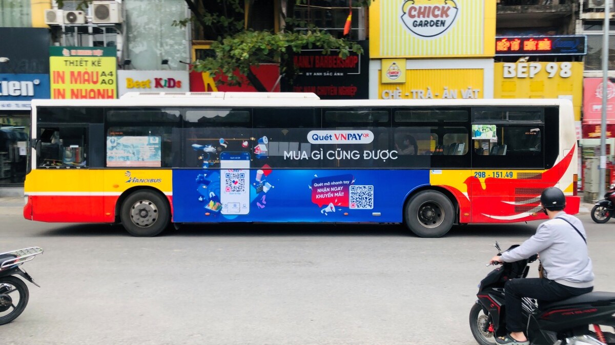 Thiết kế quảng cáo xe bus ấn tượng nhưng đơn giản