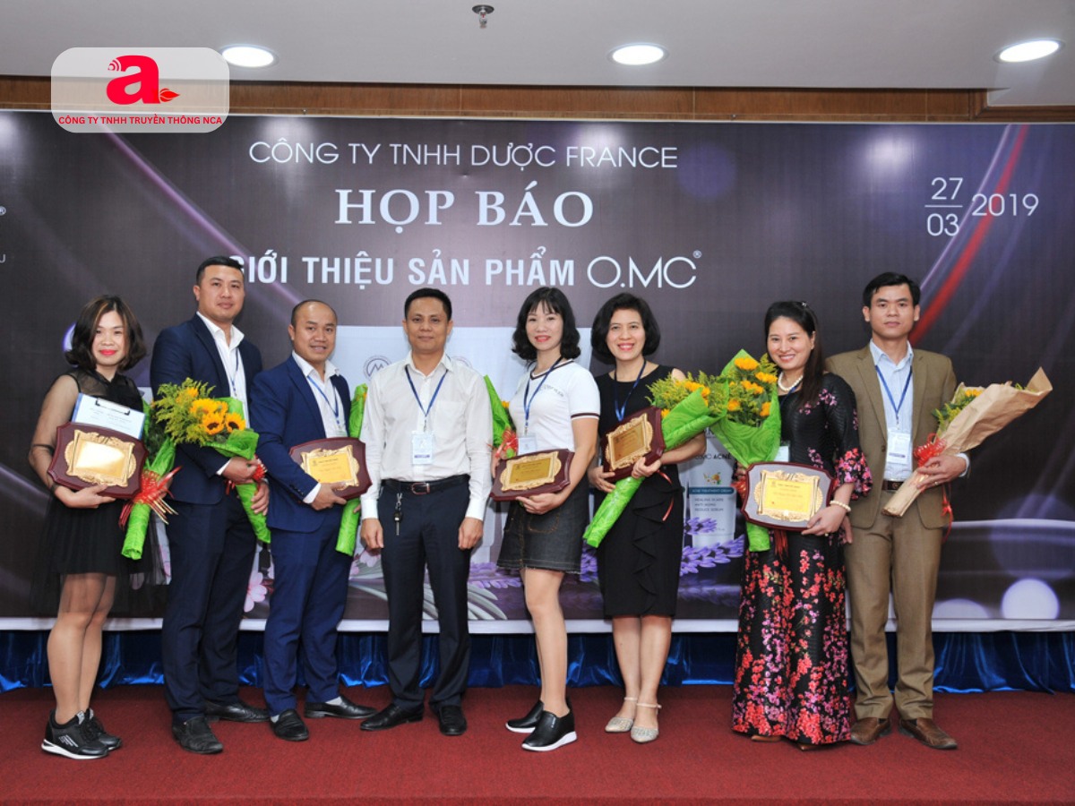 Tổ chức và đánh giá hiệu quả truyền thông